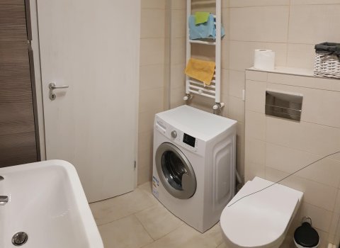 Apartament 2 camere maMaia Nord pe malul marii