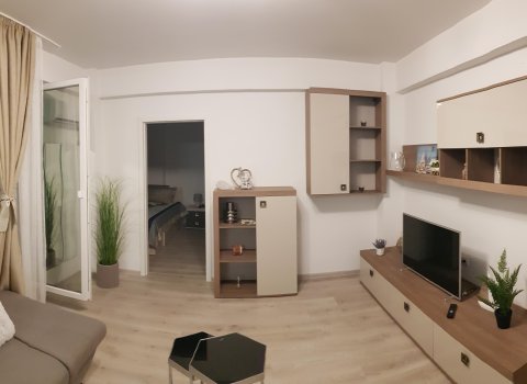 Apartament 2 camere maMaia Nord pe malul marii