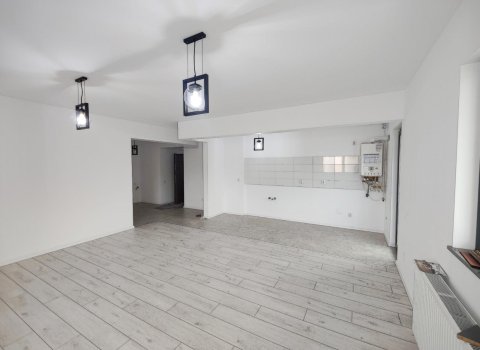 2 Camere, Finisaje Premium, Negru Voda, Pitesti, Central