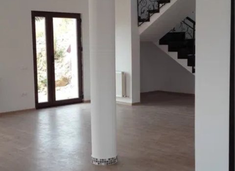 Casa Zona superba Geamana la 6 min de Pitesti